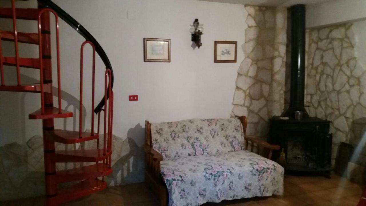 Casa Con Giardino Villa Pescasseroli Bagian luar foto